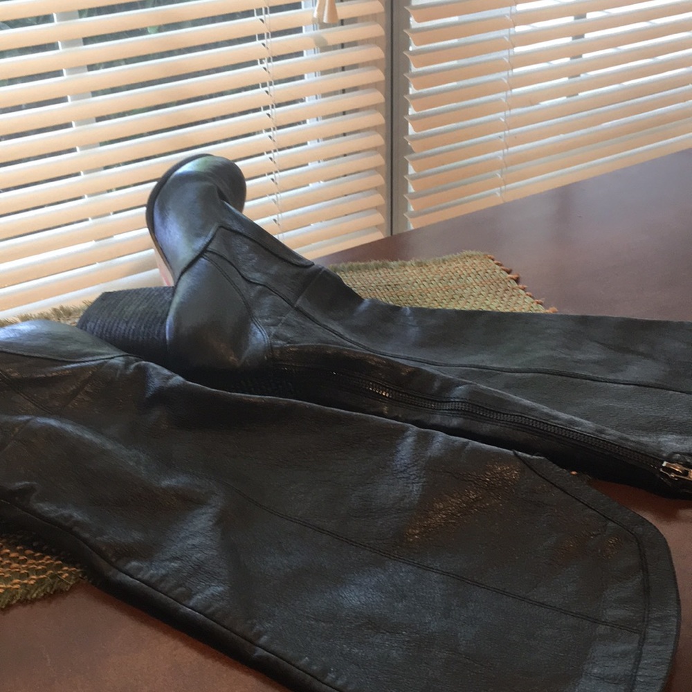 Beautiful Brand New Steve Madden Tassel Boots - Picture 9 of 17